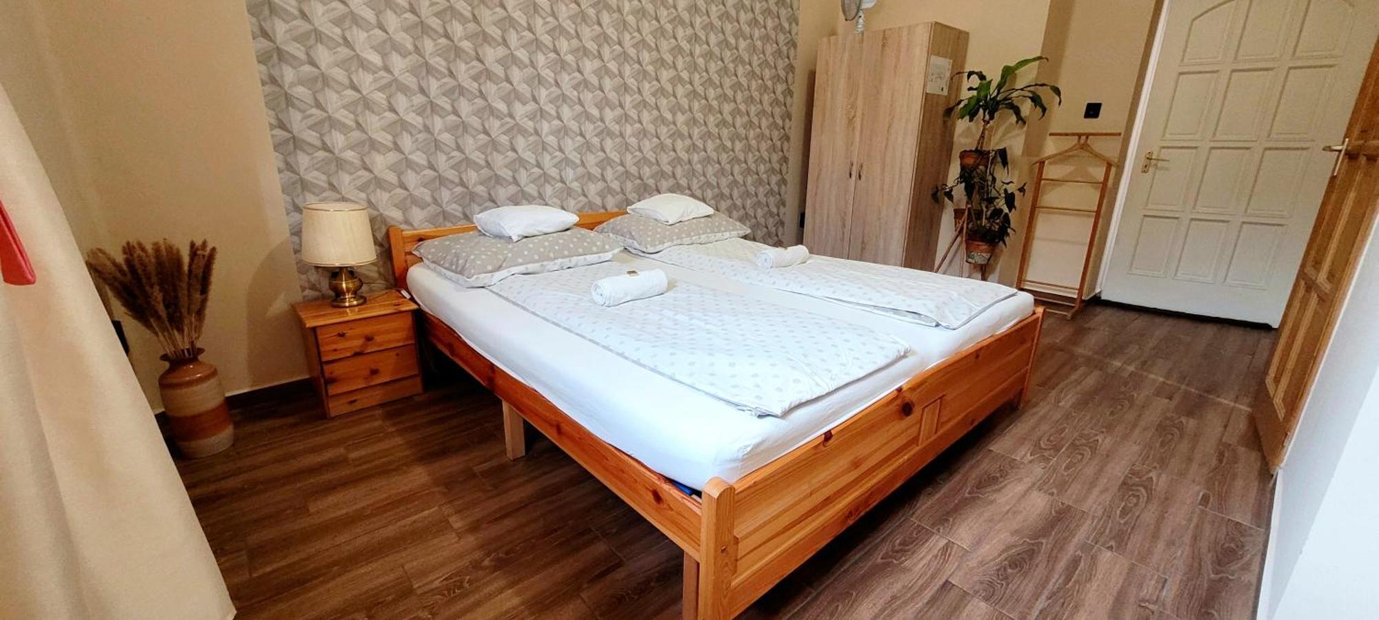 Megyehaz Apartman Mako Exterior photo